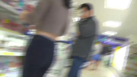 21085