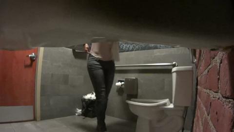 15618